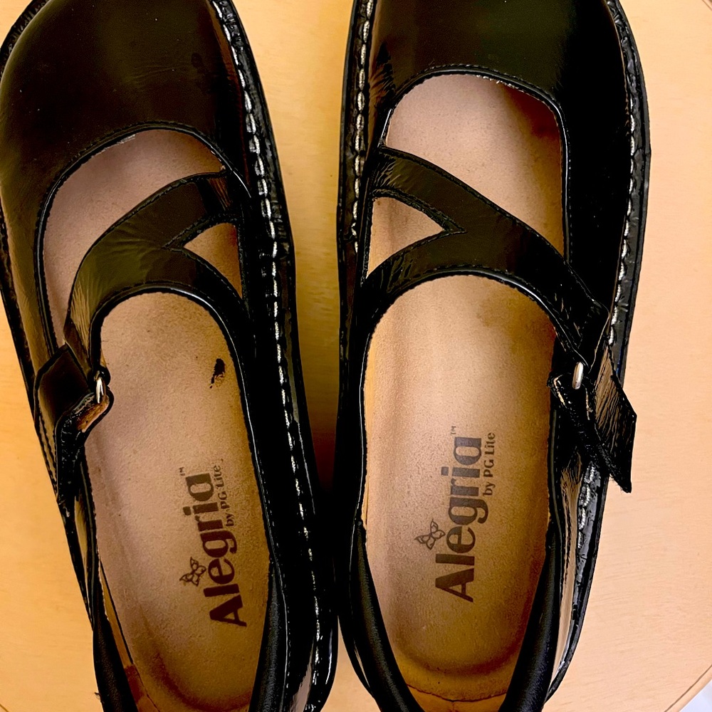 Alegria patent comfort nursing clog shoes black size 37